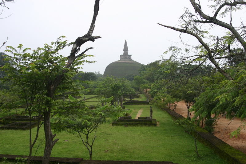 Sri Lanka, Polonnaruwa